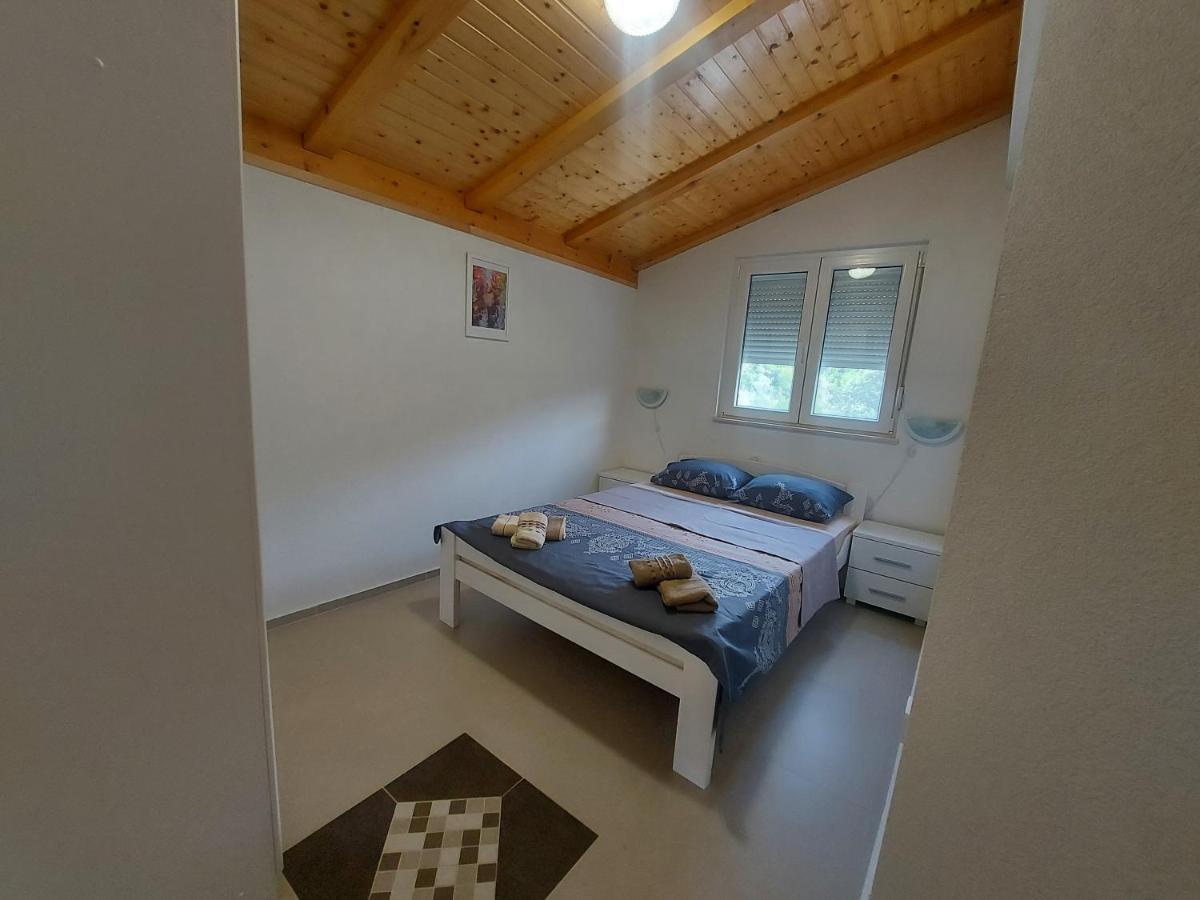 Dk Apartments Krasici Tivat Luaran gambar